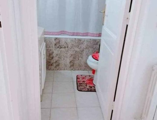 شقة مفروشة للإيجار اليومي بمدينة أزرو