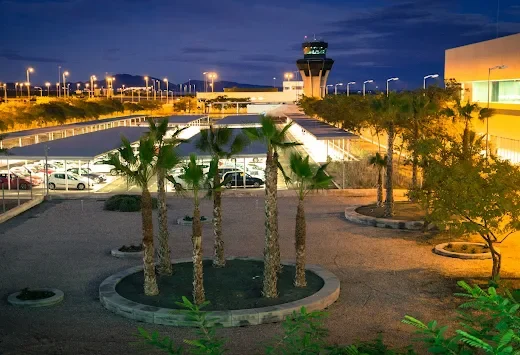 Aéroport International de Murcie (RMU)
